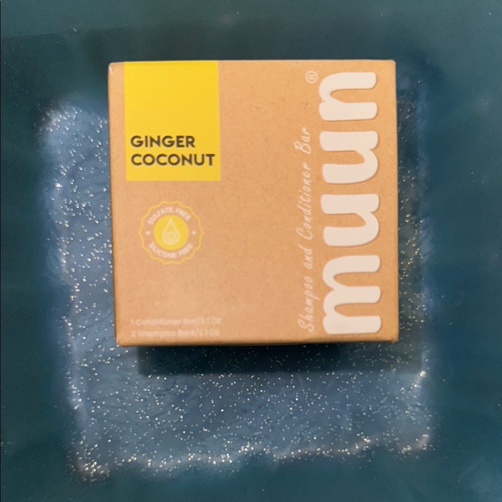 Muun Ginger Coconut Shampoo (2) and Conditioner (1) Bars - BNIM